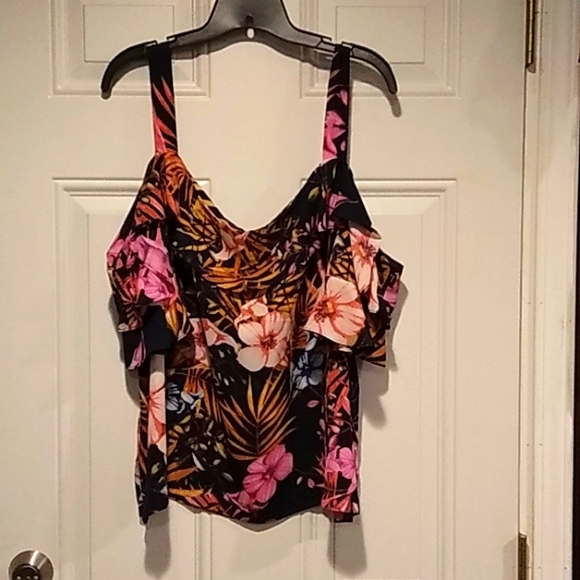 New York & Company Tops - Off the shoulder Top * NWOT *